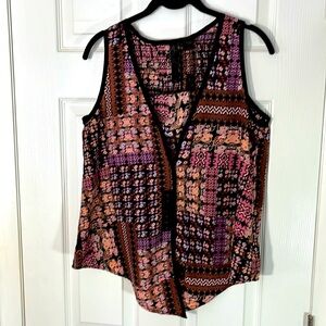 Petticoat women’s sleeveless V-neck top floral print snap closures size small